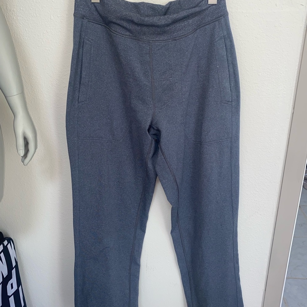 Lululemon - Picture 2 of 2